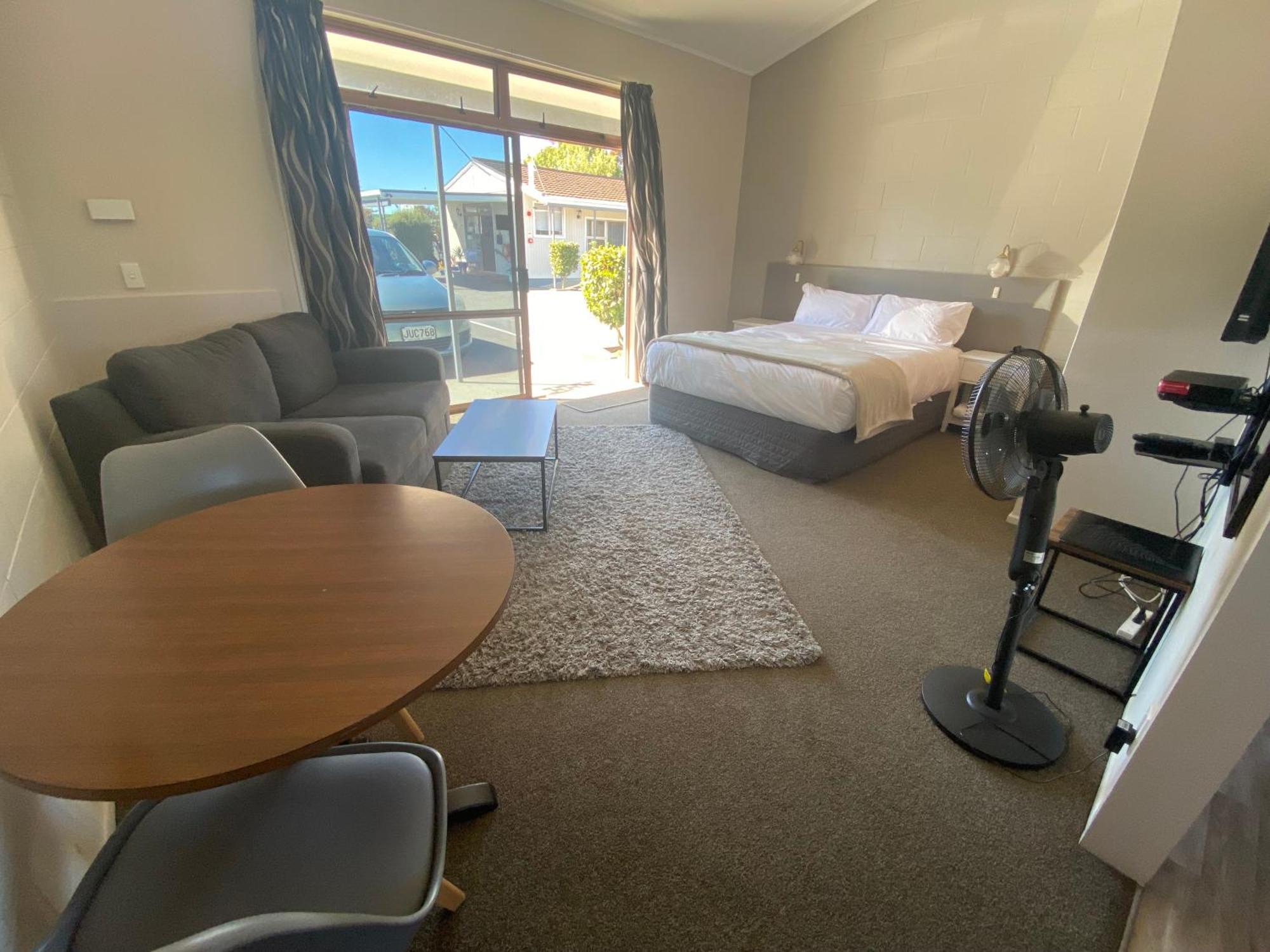 Acorn Estate Motel Masterton Bagian luar foto
