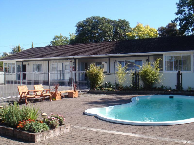 Acorn Estate Motel Masterton Bagian luar foto
