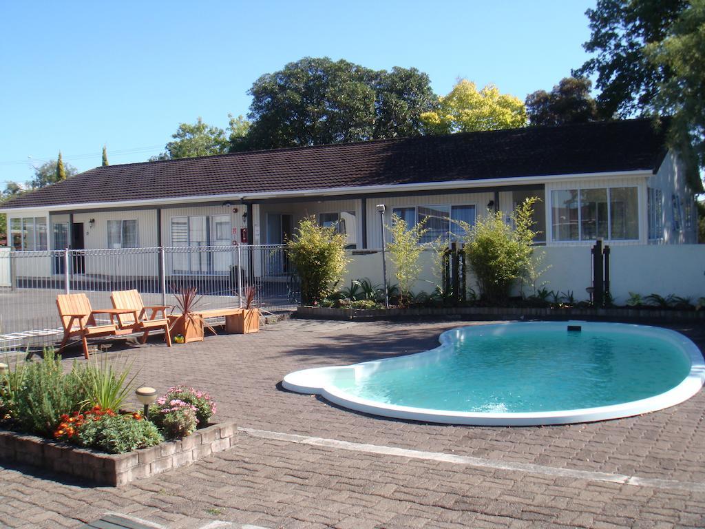 Acorn Estate Motel Masterton Bagian luar foto