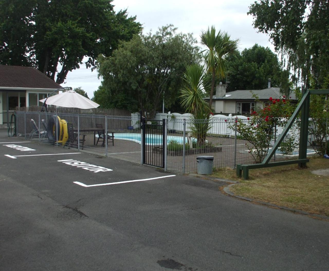 Acorn Estate Motel Masterton Bagian luar foto